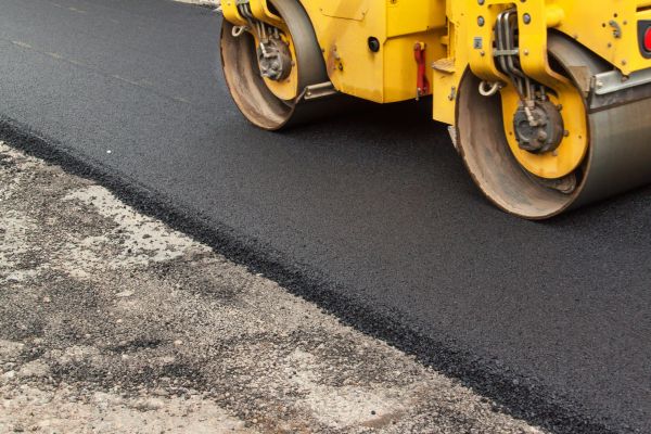 Driveway Asphalt Paving in Lake Elsinore